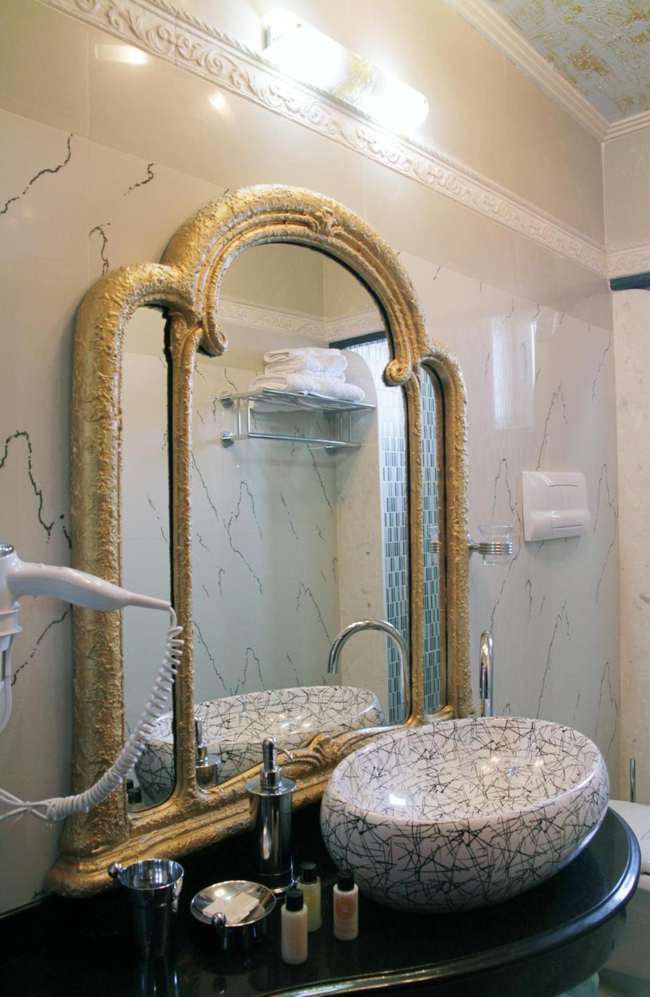 Hotel Boutique Vila Fernando Тирана Номер фото